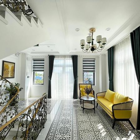 Paris Hotel & Cafe Vĩnh Long Екстериор снимка