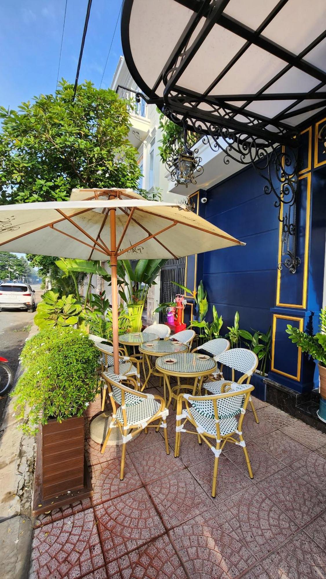 Paris Hotel & Cafe Vĩnh Long Екстериор снимка