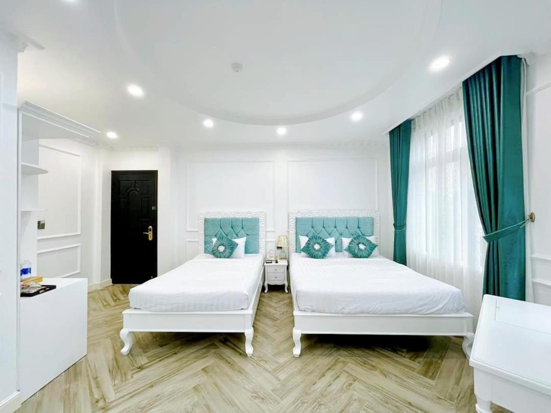 Paris Hotel & Cafe Vĩnh Long Екстериор снимка